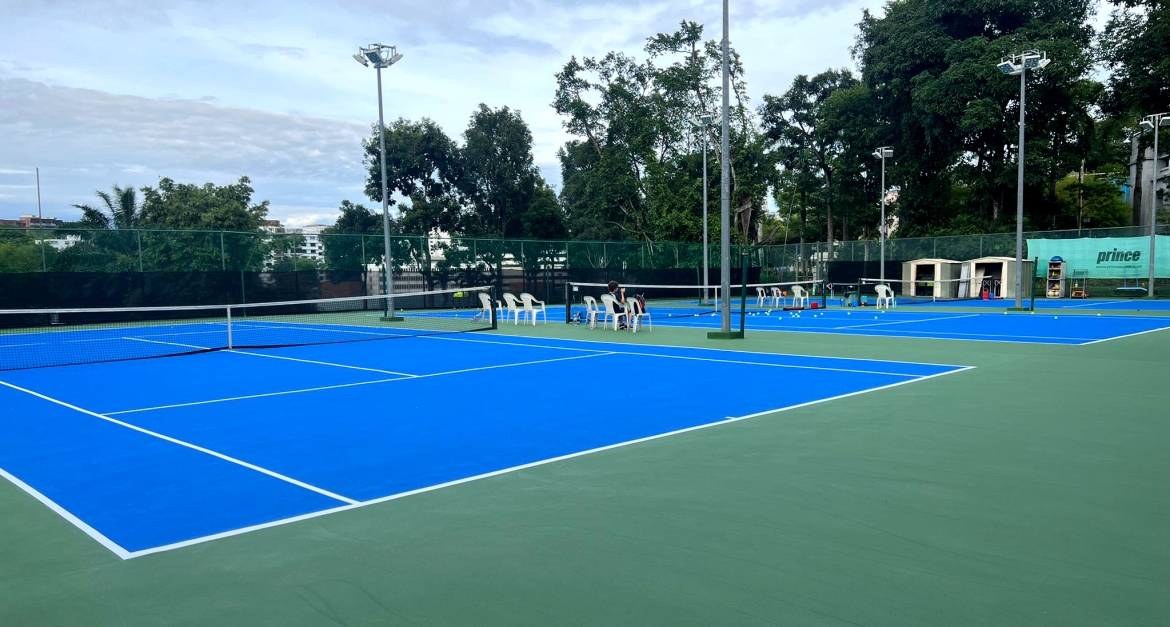 Courts-234b-copyb.jpg